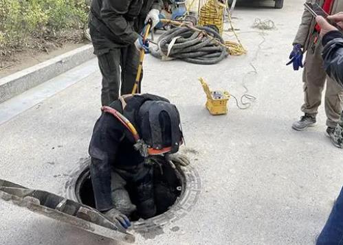 保定高碑店抽化粪池公司分享管道气囊封堵的原理。