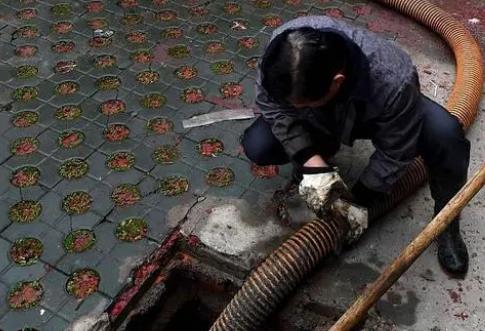 保定高碑店高压清洗管道公司分享下为什么要高压清洗板换